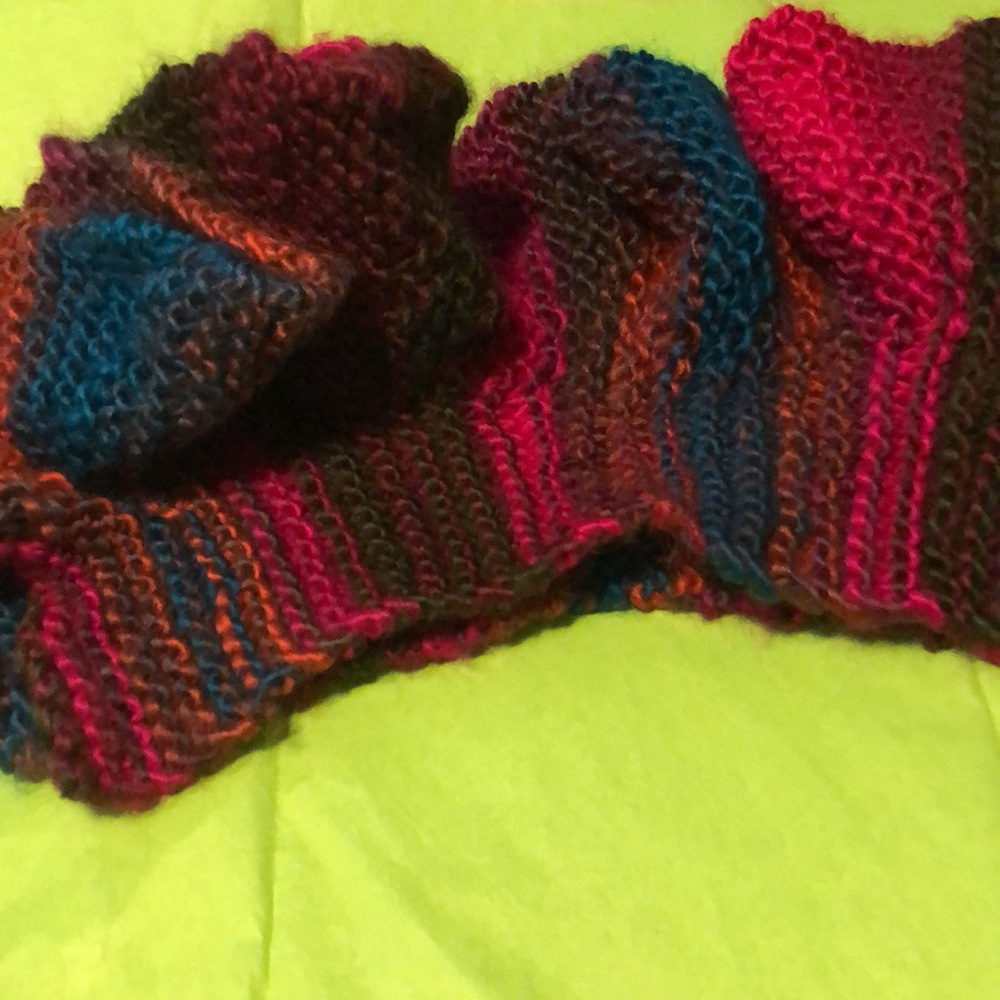 Used scarf one size - Picture 5 of 8